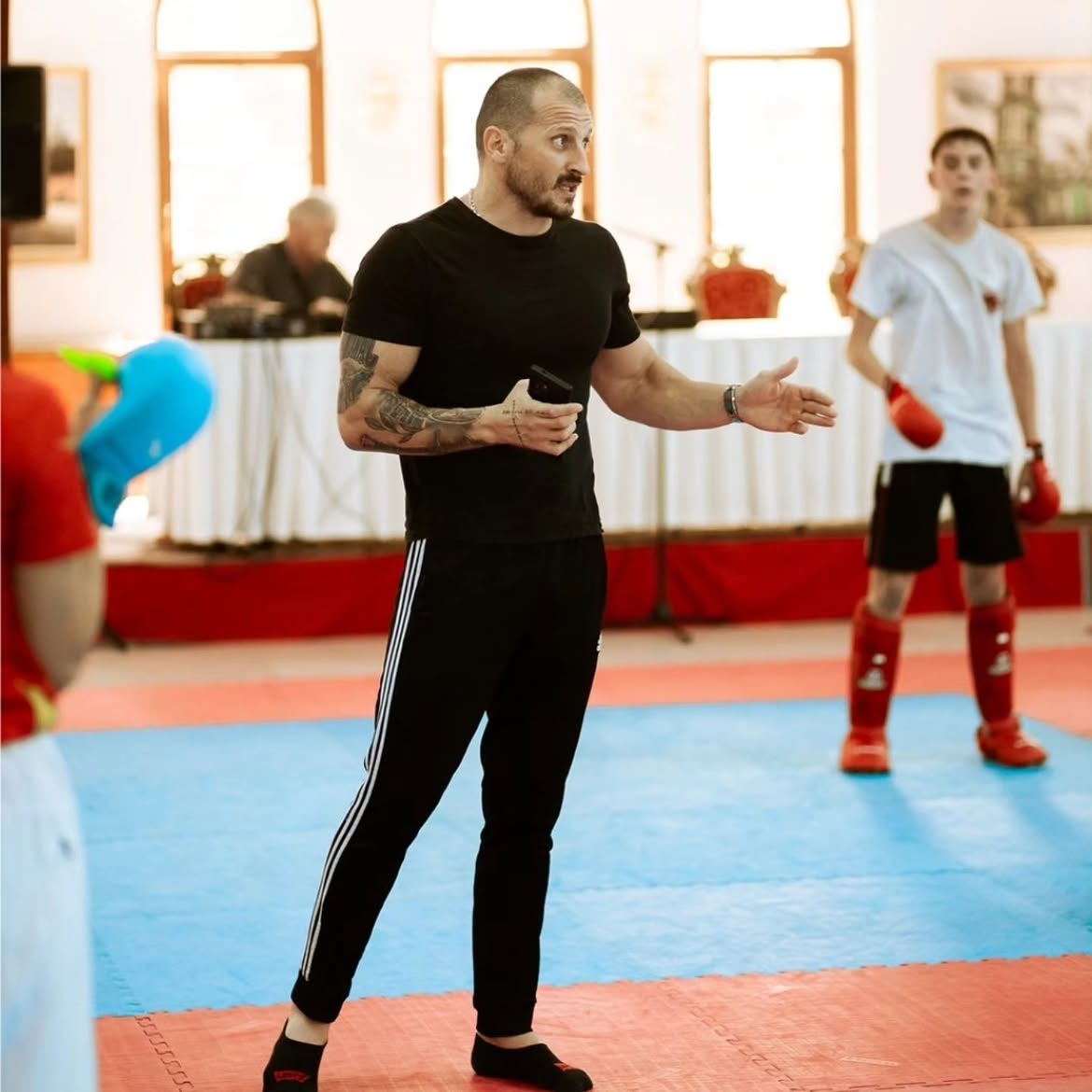 Žarko Raković vodi trening u Karate klubu Omladinac